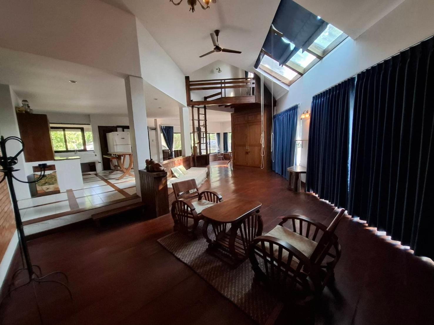 Balmy Hideout Cafe & Homestay Ban Huai Kaeo Luaran gambar