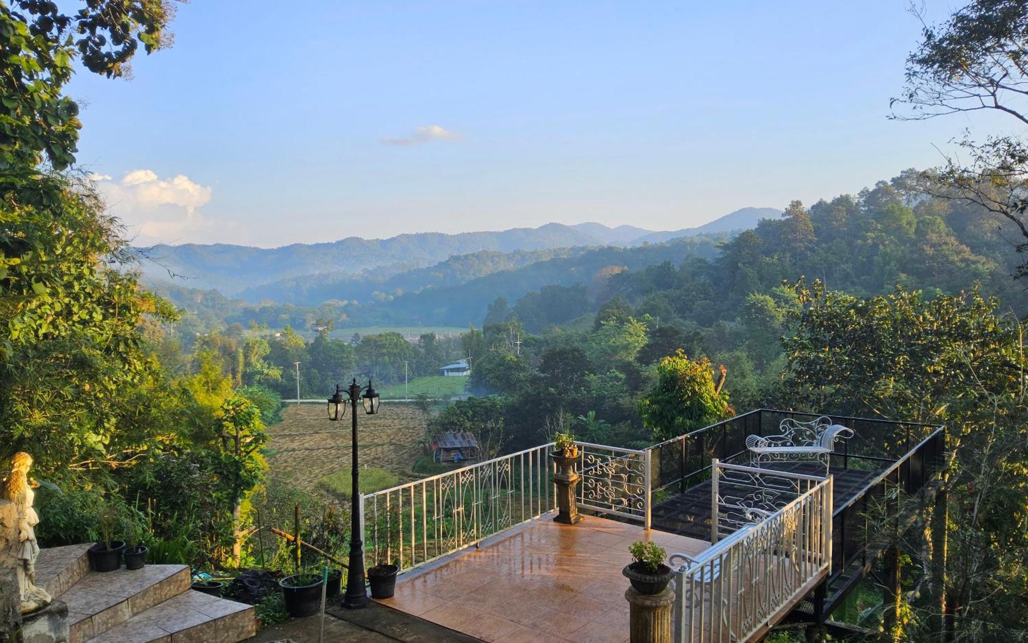 Balmy Hideout Cafe & Homestay Ban Huai Kaeo Luaran gambar